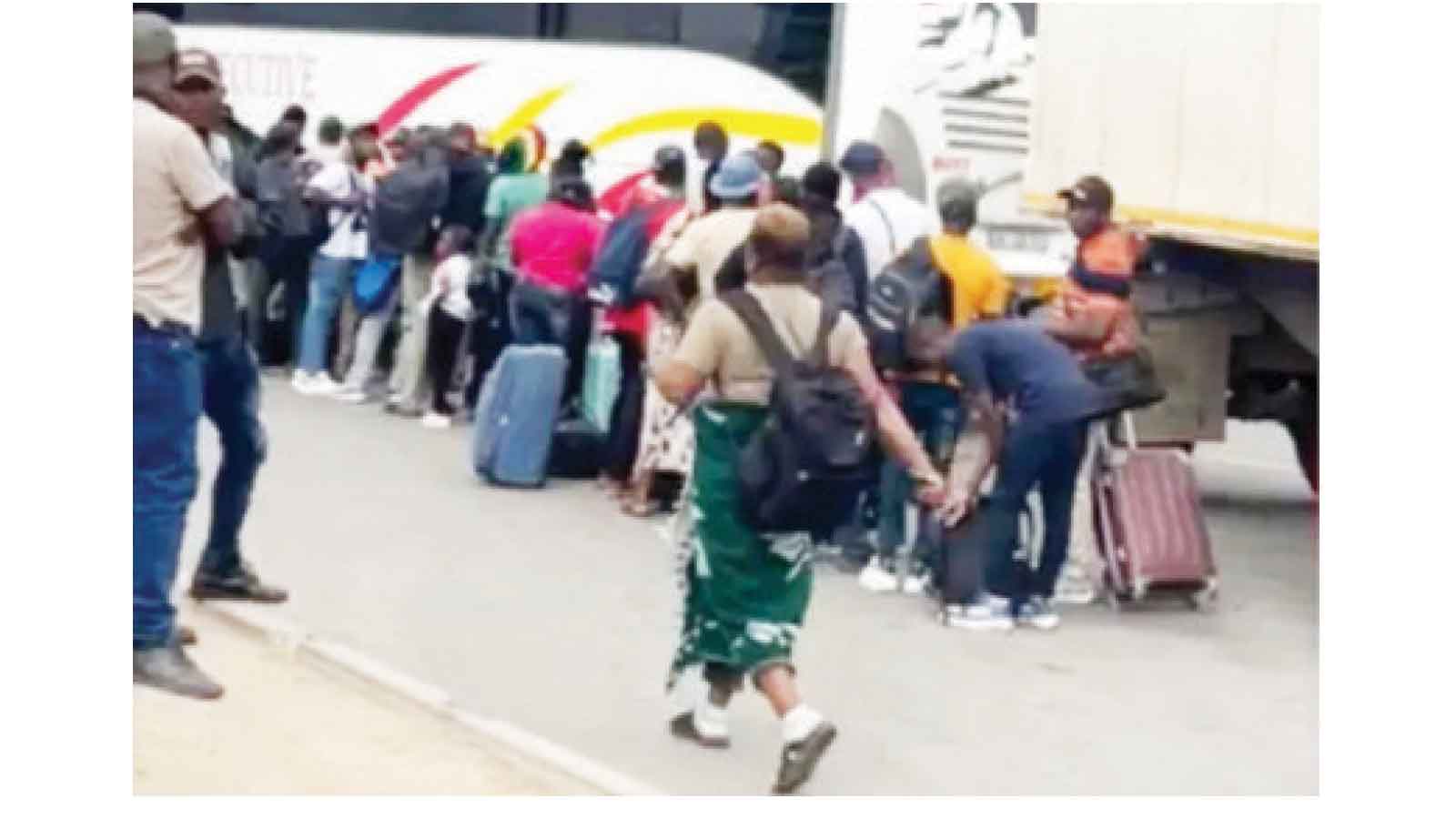 How did 32 undocumented passengers get onto a Beitbridge-processed bus?