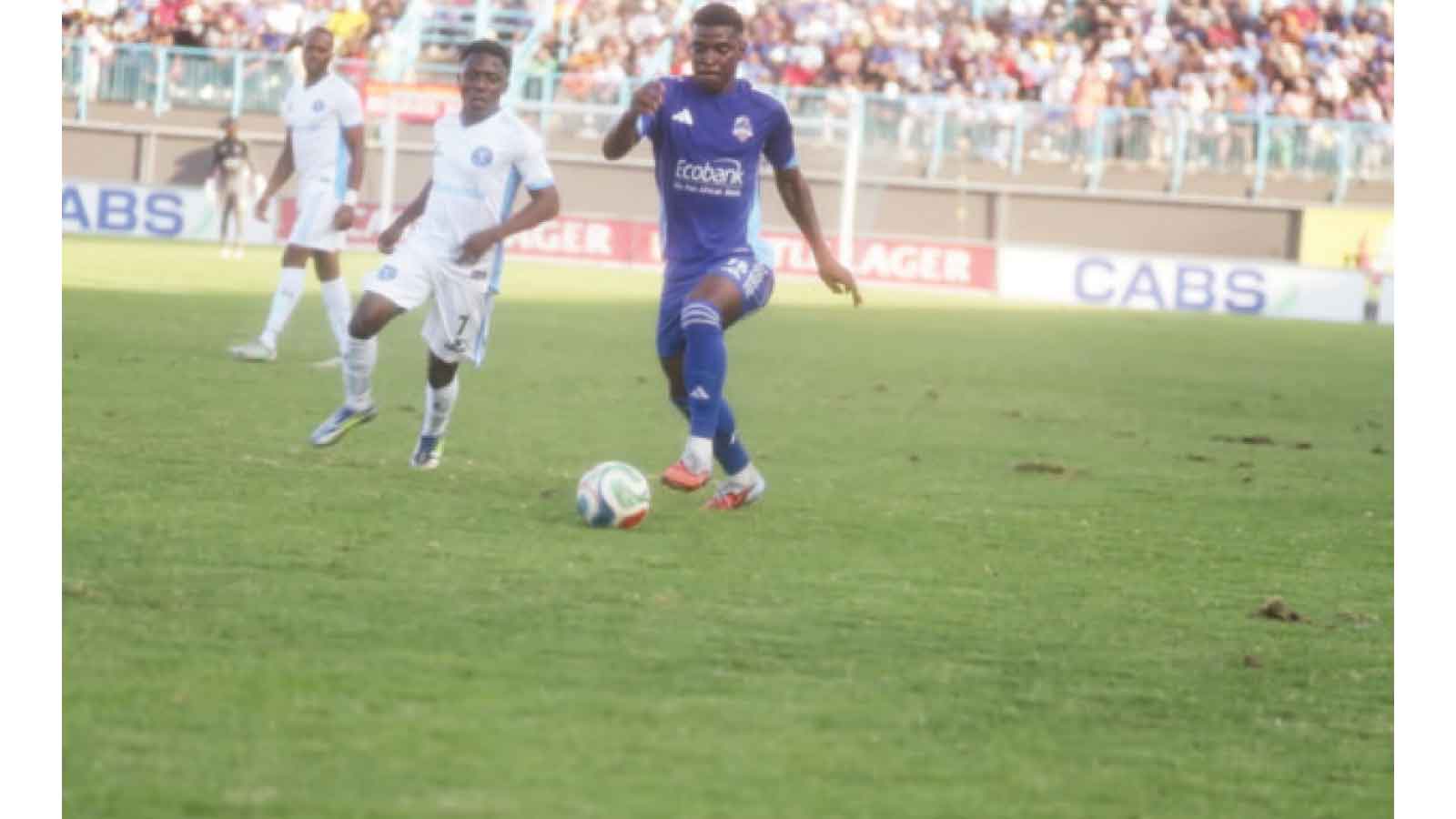 SCOTTLAND, DYNAMOS THRILL IN STALEMATE