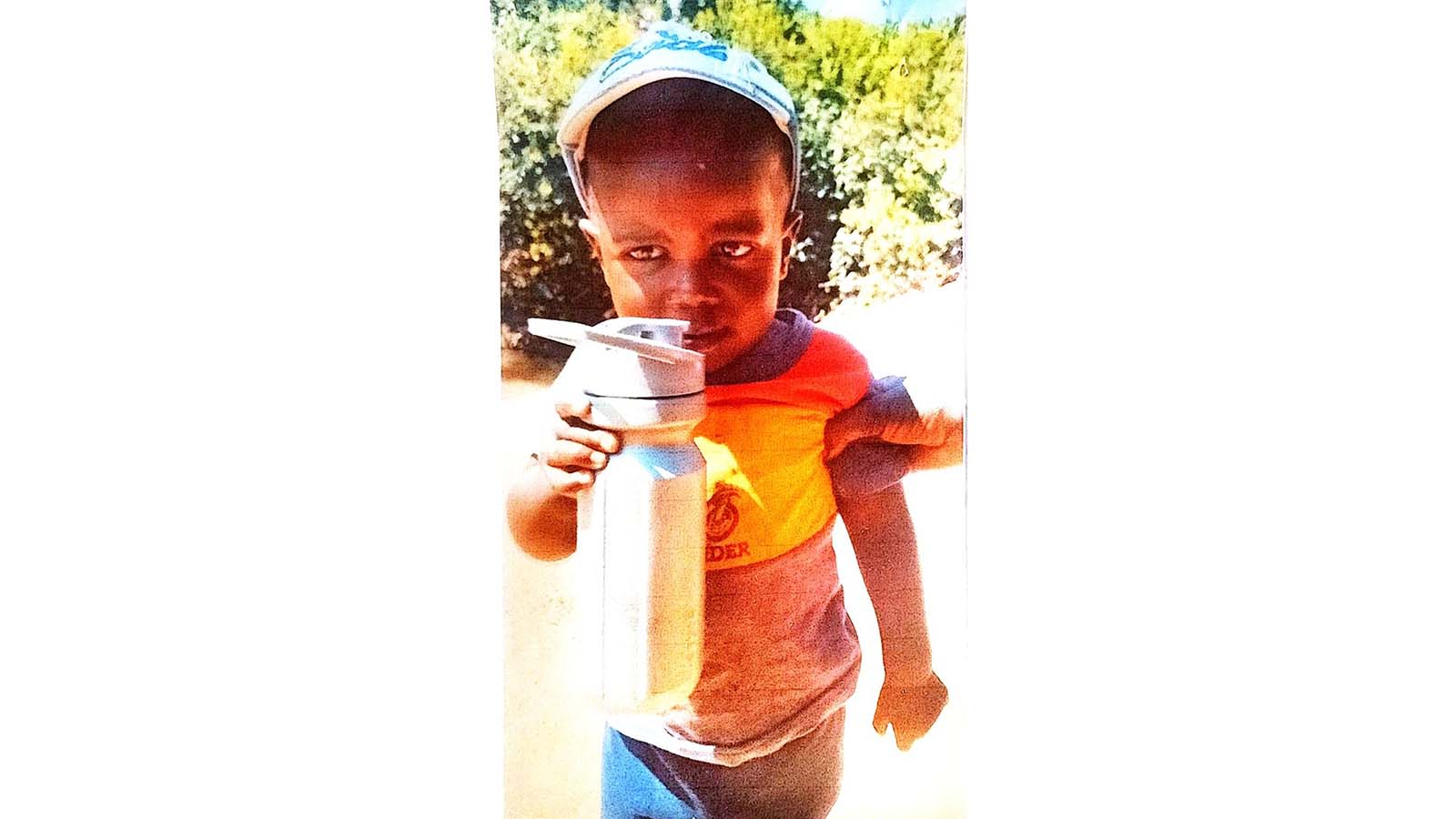 Mwana ashaikwa achitamba pamba pavo