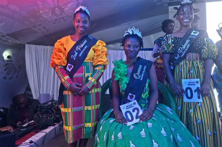Queen Chidochashe Chiunya (seated) flanked by first princess Vannessa Mutambaneshiri and second princesses Cecilia Chikaonda