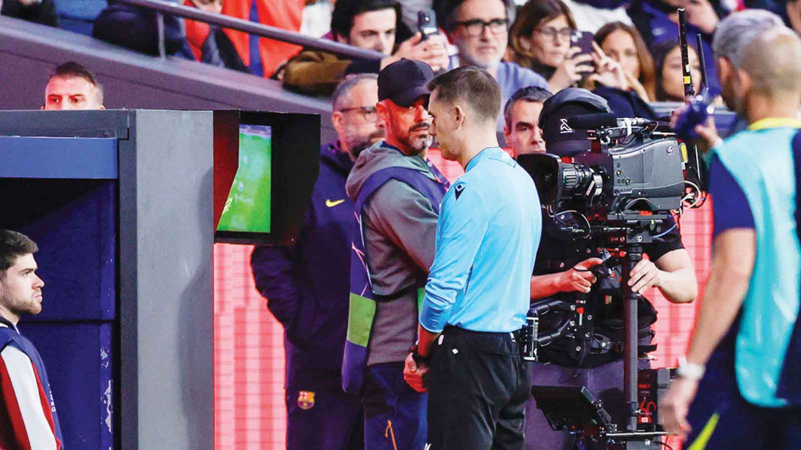 Raphinha fumes at refereeing