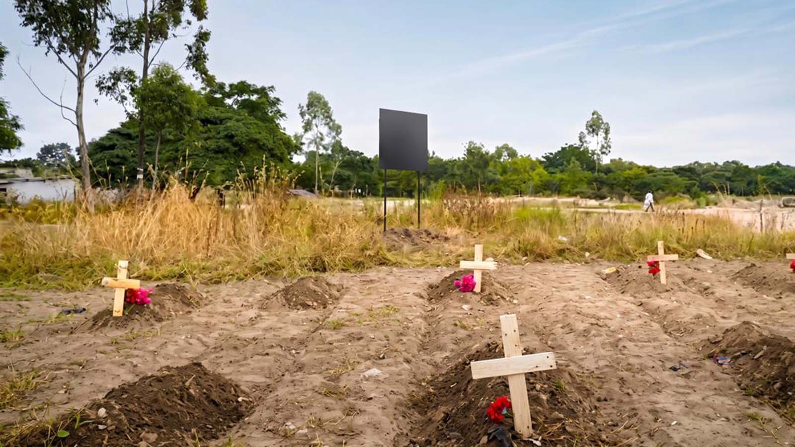 Mystery over overnight graves in Epworth revealed
