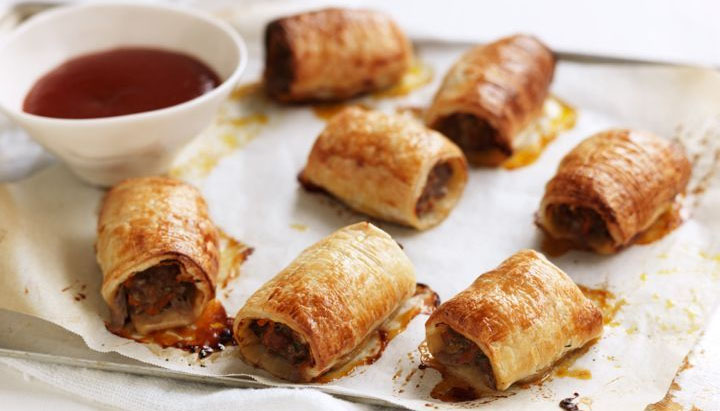 How to make sausage rolls