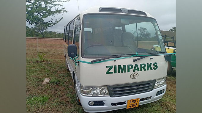 Watch: Short in arm for Zimparks