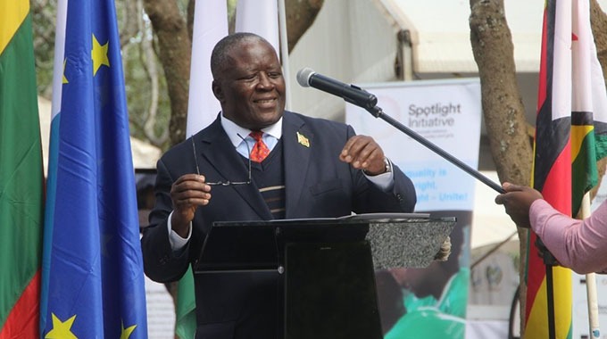 Monday a normal working day — Government