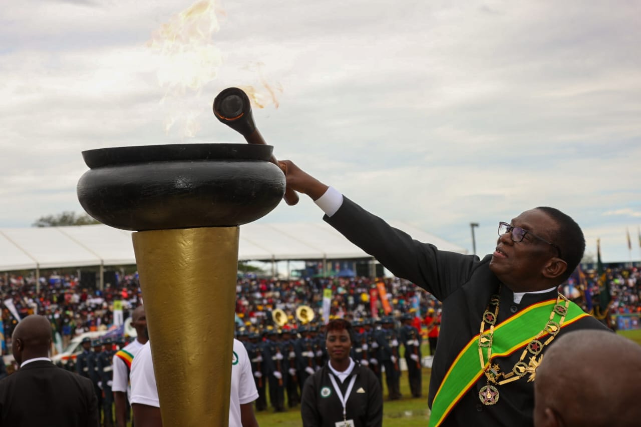 UMongameli uselumathise isibane sikaZibuse eMaphisa Stadium