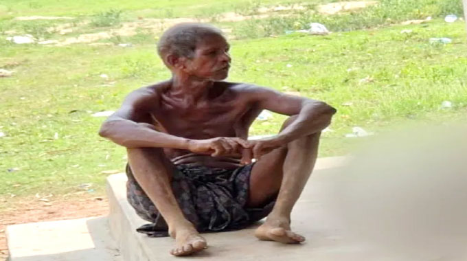 Indian man carries sister’s skeleton to a bank to prove her death