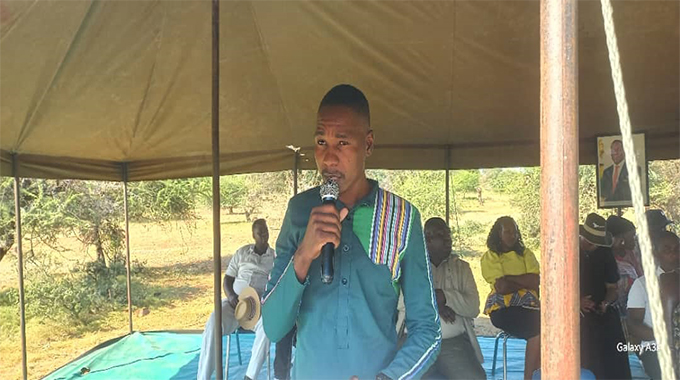 Beitbridge Chief rallies village heads to curb deforestation