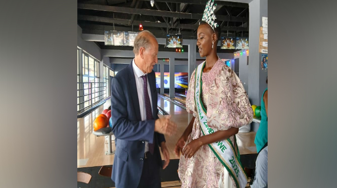 Bulawayo Mayor backs newly  crowned Miss Tourism Zimbabwe