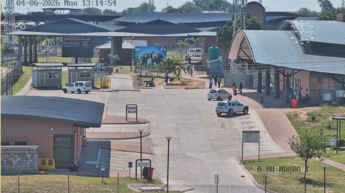 Travellers applaud improved efficiency at  Beitbridge Border Post