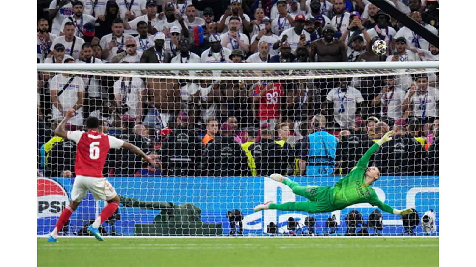 ‘He wanted to take it’ — Gabriel’s first Arsenal penalty ends with heartbreak