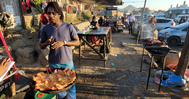 Illegal food vendors hijack pavements