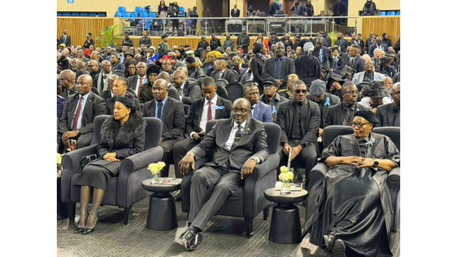 Huge send-off for former  Botswana President Mogae
