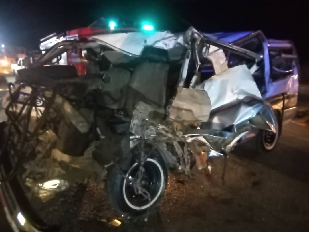 One killed, 16 injured in Bulawayo kombi crash