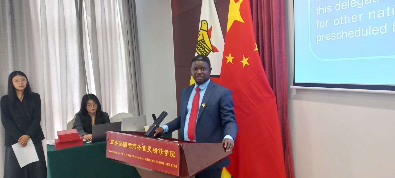 China-Zimbabwe training seminar sharpens local media professionals’ focus on national development
