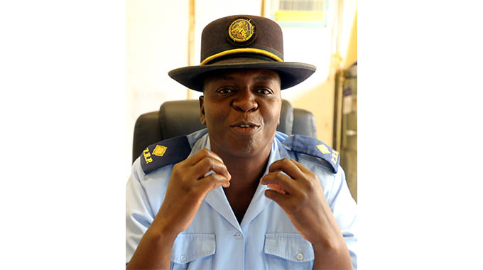 Mukadzi (19) abara mapatya ndokuapisa