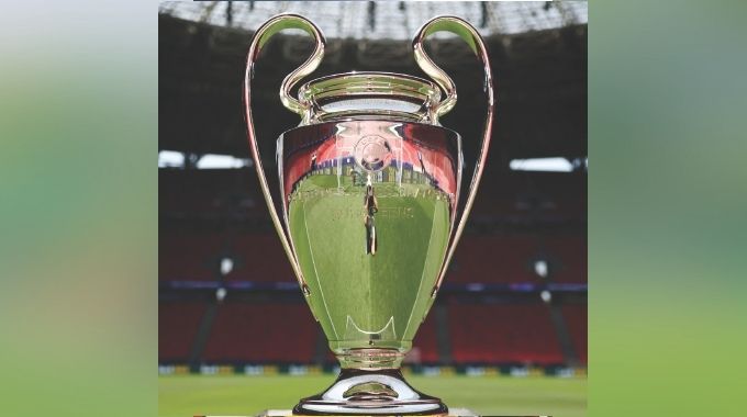 Arsenal  one win from history. . . PSG stand in their way