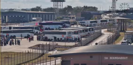 35K Zimbabweans return home on their own as SA anti-migrant protests intensify