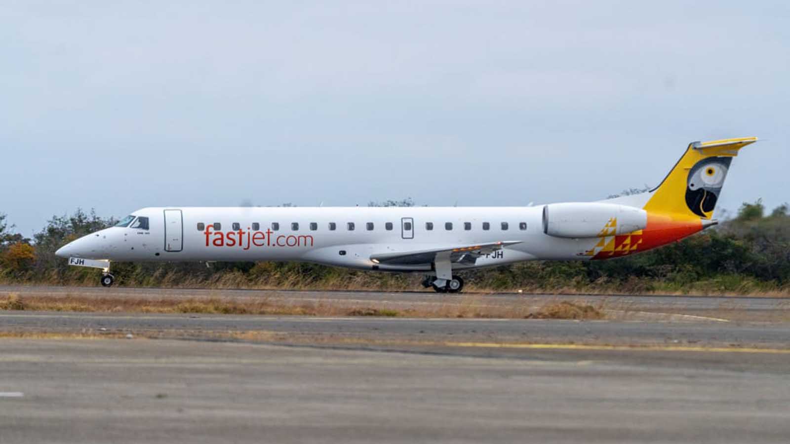 Fastjet rolls out WhatsApp flight alerts
