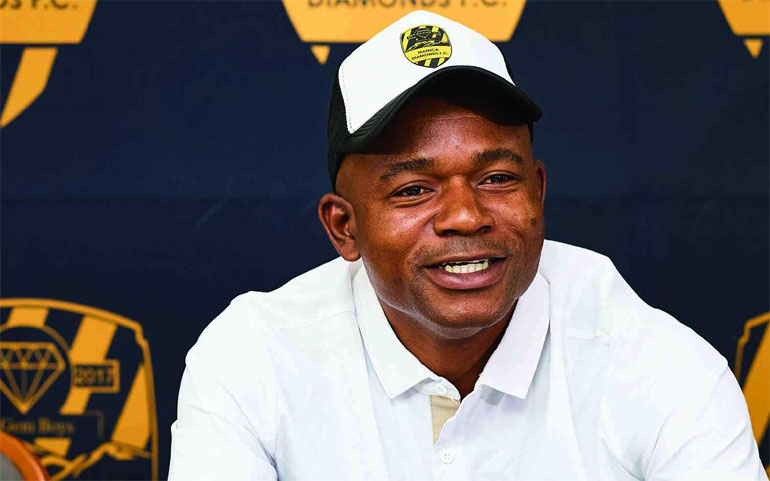 Kamombo rallies Manica Diamonds