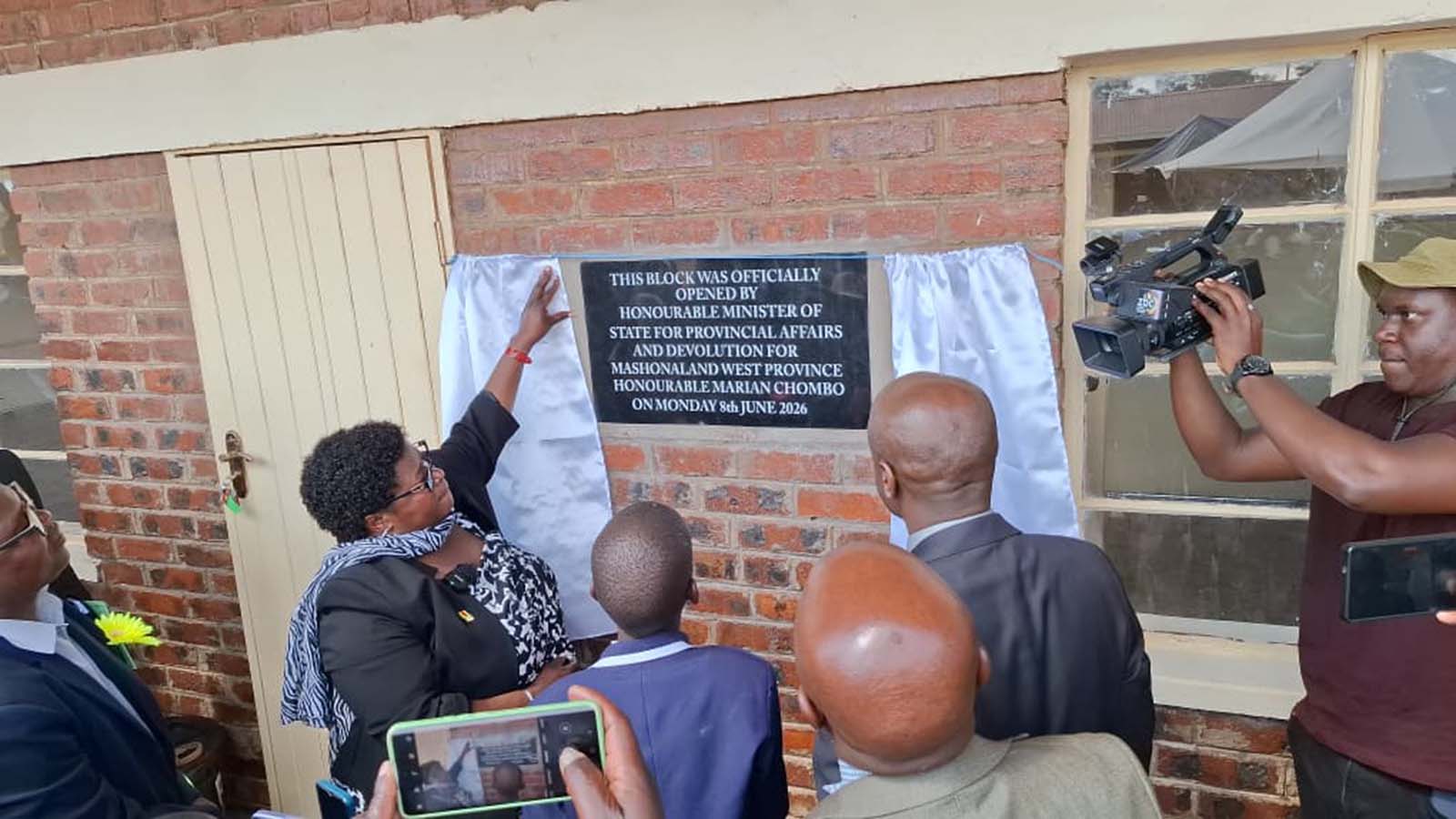 Minister Chombo commissions Ruvimbo Primary classroom block