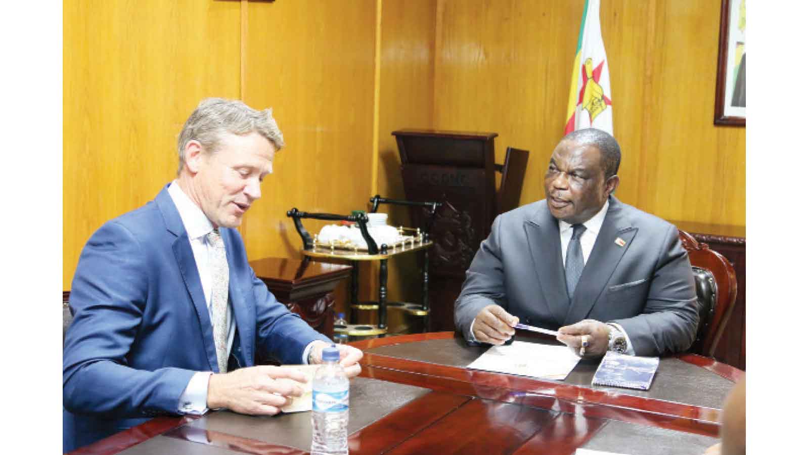 UK, Dutch envoys want more trade