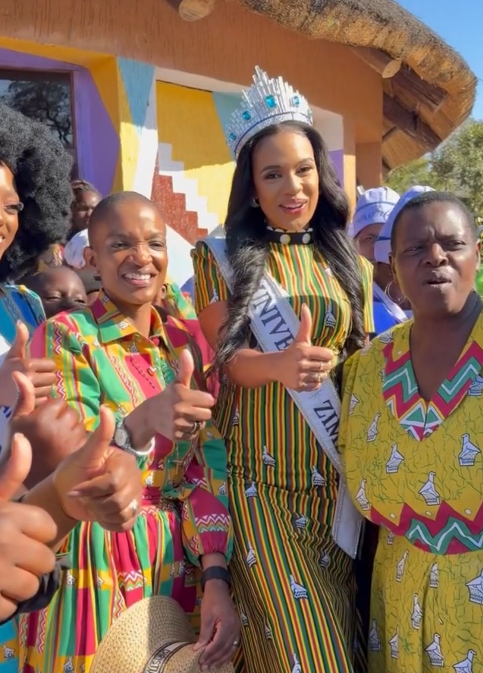 Queens step into duty with high-profile cultural debut
