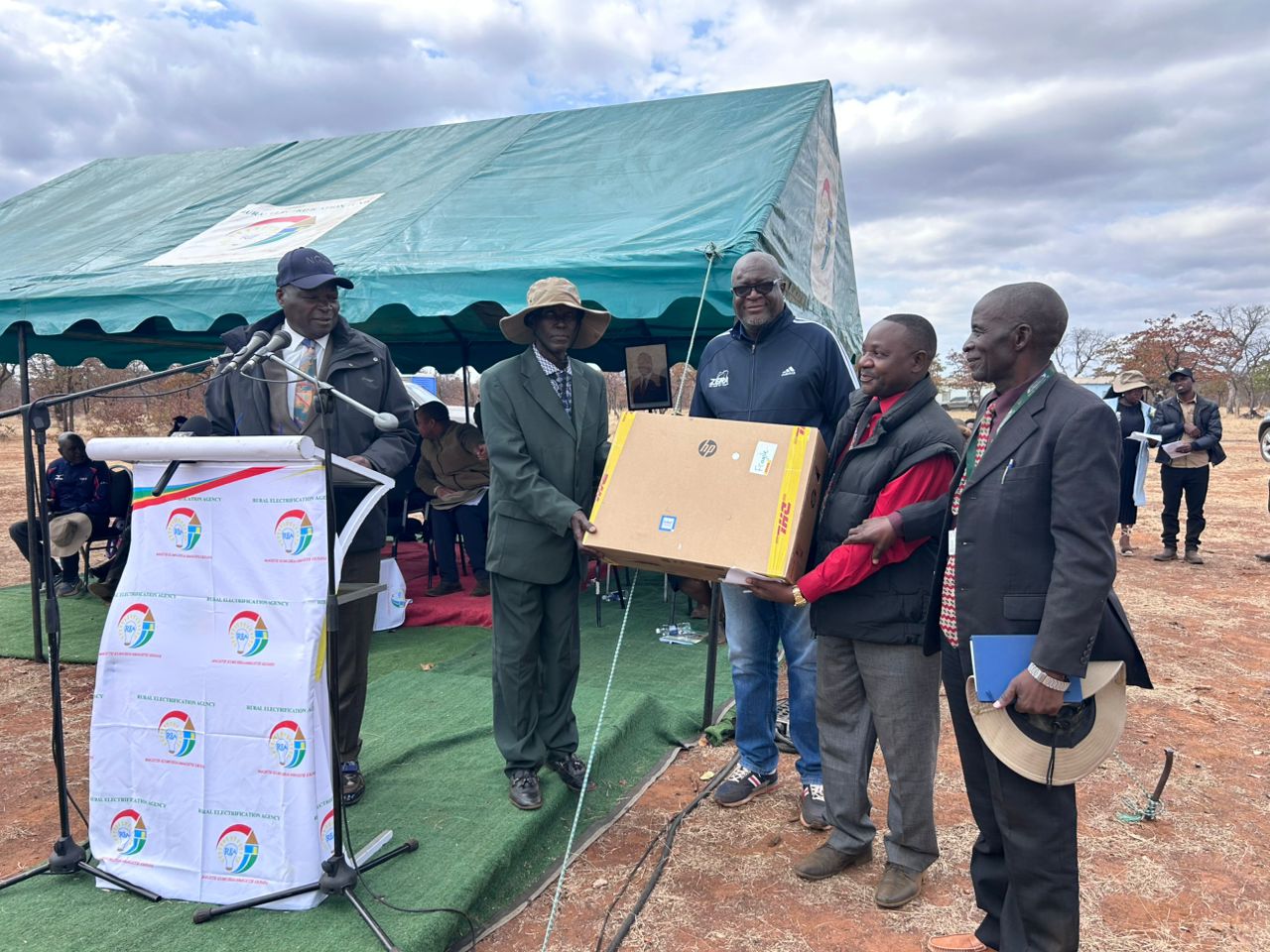 Energy Minister pledges to source more computers for Majindani Primary School