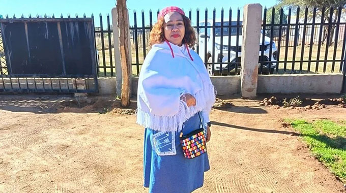 Umbalisi utholakala phakathi kwechibi legazi