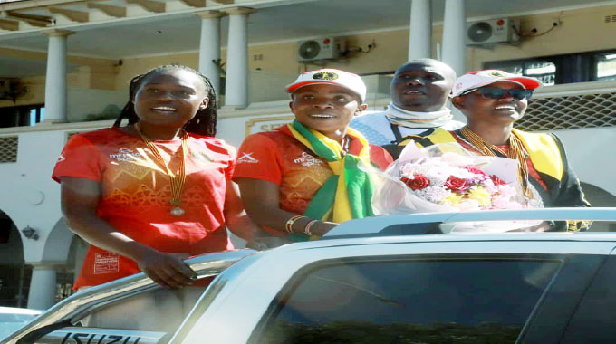 BRAVO HISTORY MAKING QUEEN: Heroes’ welcome for marathon sensation Nobuhle
