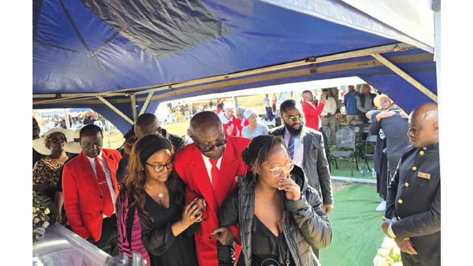 Hundreds bid farewell to Chipo Reza