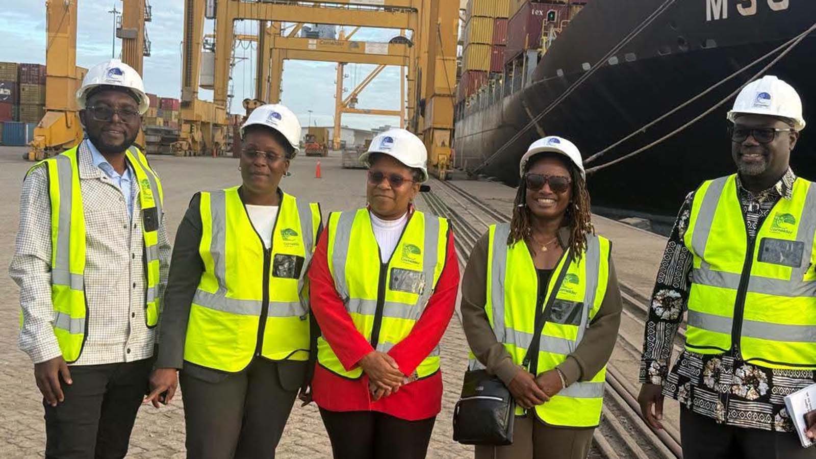 Zim delegation tours Port of Beira in Mozambique