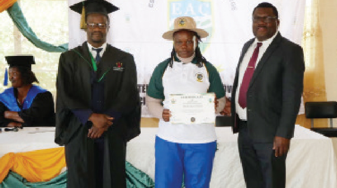 Government empowers farmers with agribusiness skills