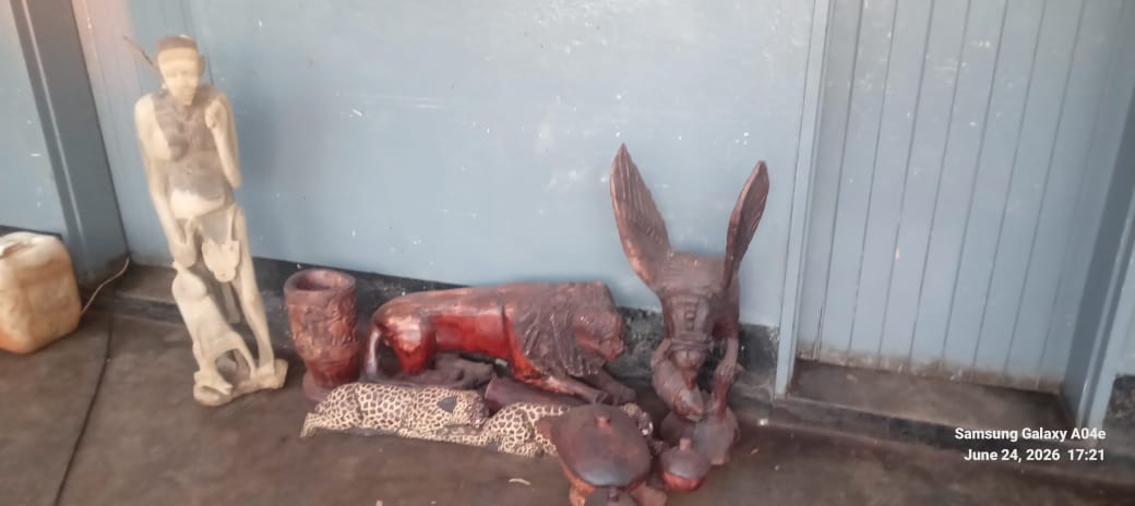 Master carver helps inmates rebuild their lives
