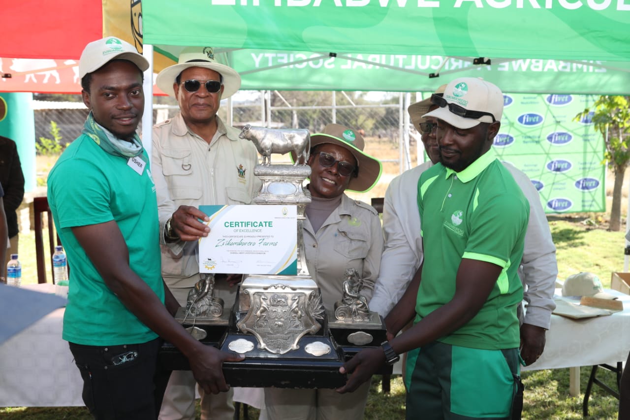 Zvikomborero Farms receives top ZAS livestock award