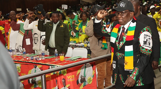 ‘The party will not rest’: President pledges more development projects across Zimbabwe