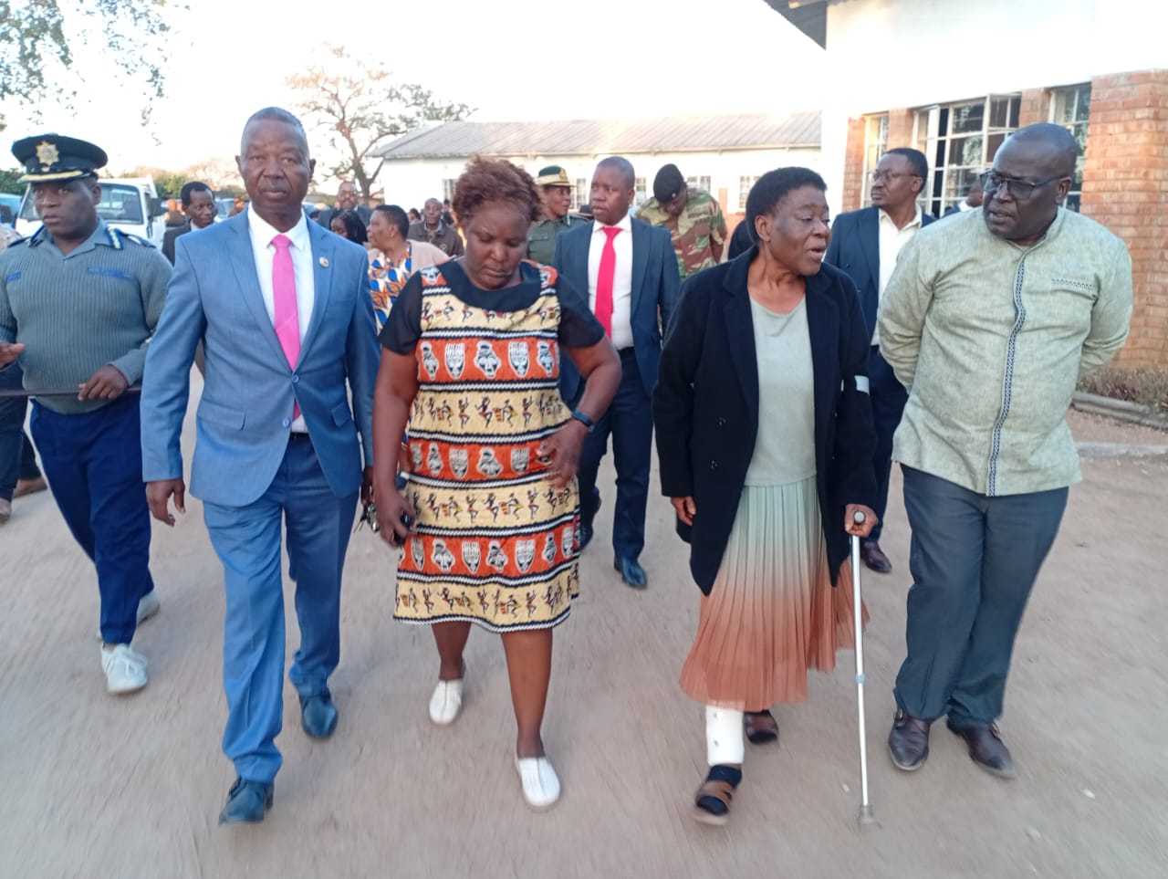 Government pledges long-term support for returning Zimbabweans