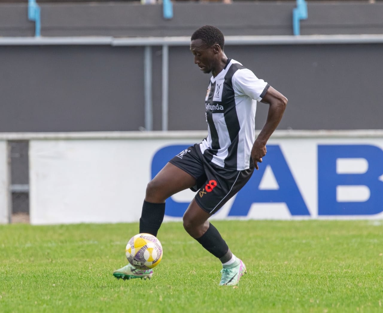 Highlanders FC part ways with midfielder Shepherd Mhlanga