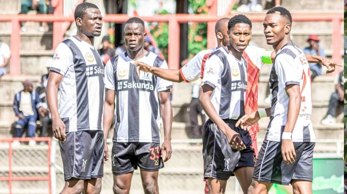 IBosso izama ukudiliza udonga lweScottland