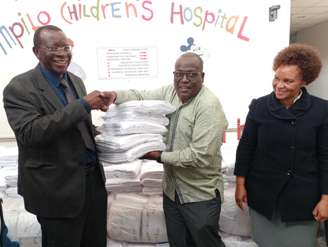 First Lady brings relief to Mpilo Central Hospital patients