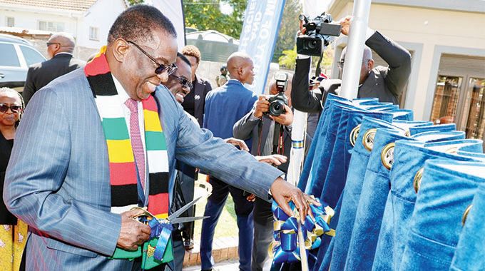President warns cartels in health sector