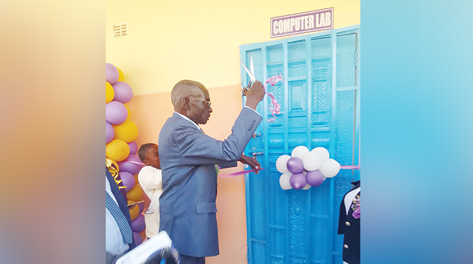 Mvuthu Primary commissions bus, computer lab and key facilities in rural innovation drive