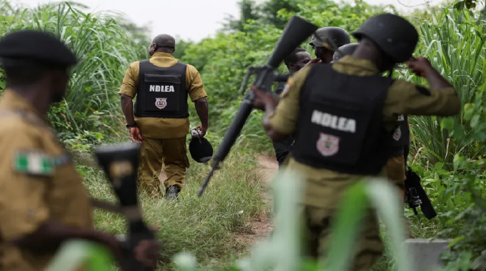 Armed attackers kill more than 20 in northwest Nigeria