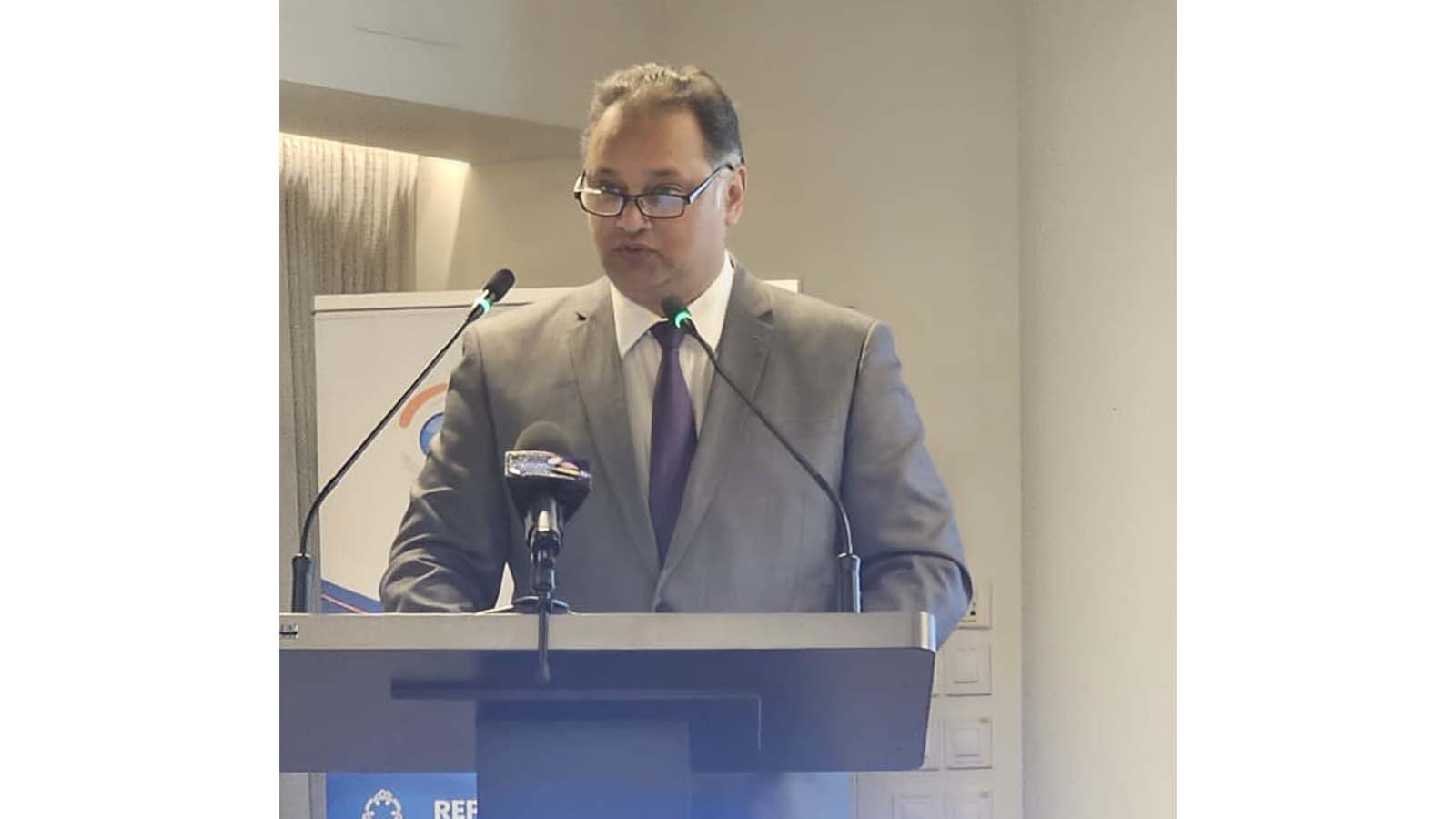 Mauritius industry minister calls for moving from dialogue to business at Zimbabwe Forum