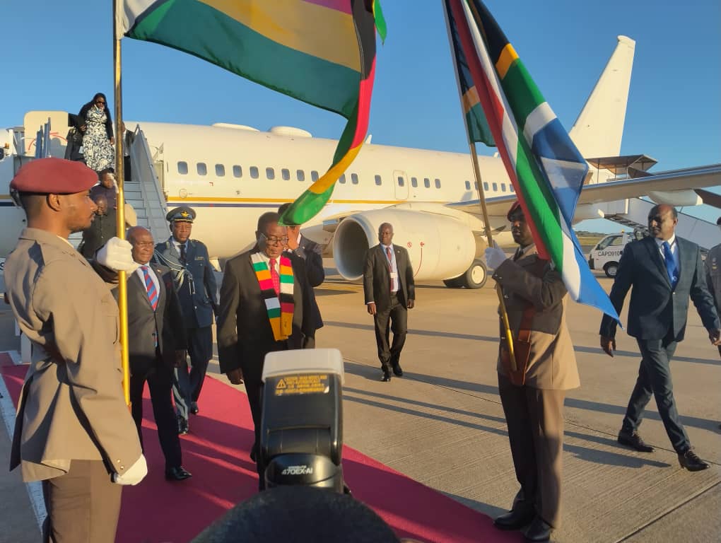 President arrives in Durban for SADC Summit