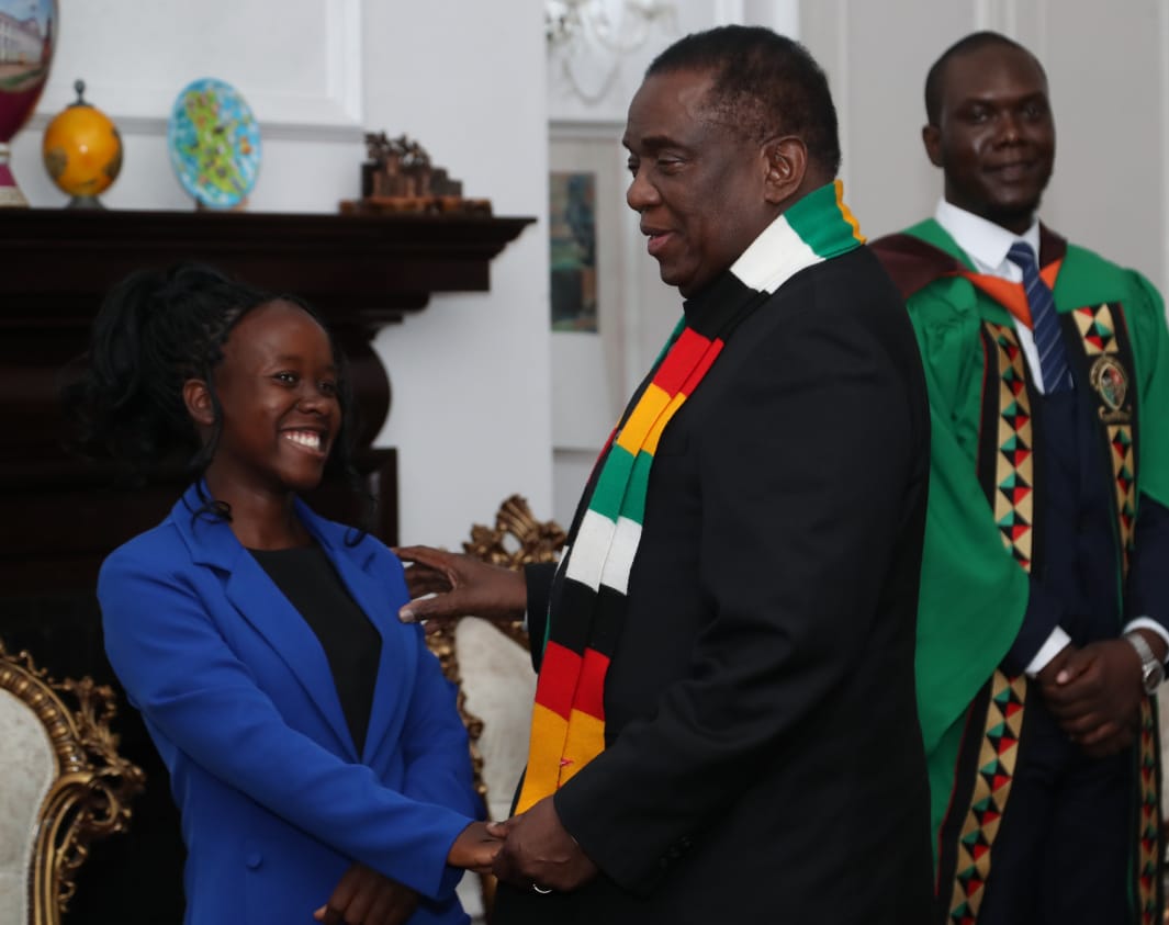 President Mnangagwa sends off ED UNZA students