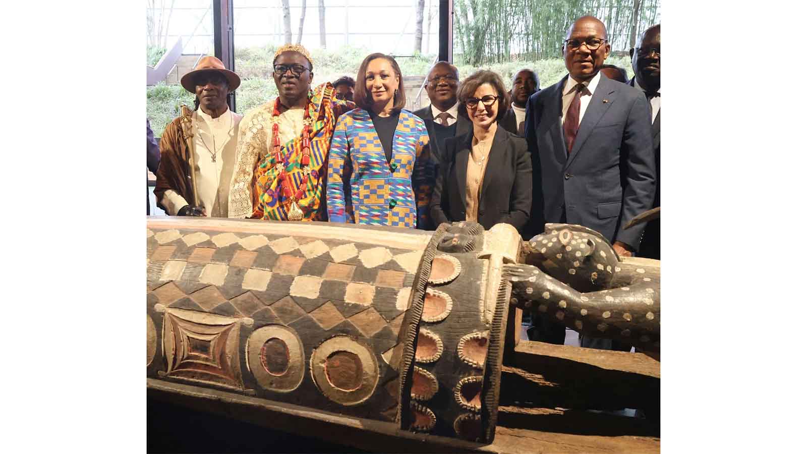Ivorians celebrate return of stolen relic