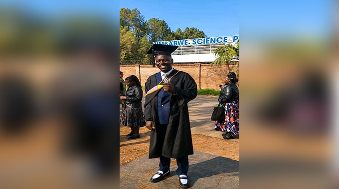 ZPCS inmate graduates from UZ
