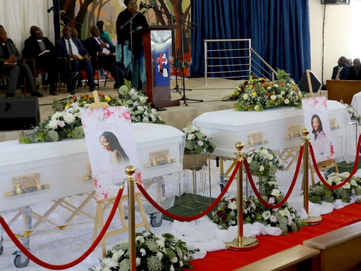 Heartbreaking farewell for Nothabo, daughters