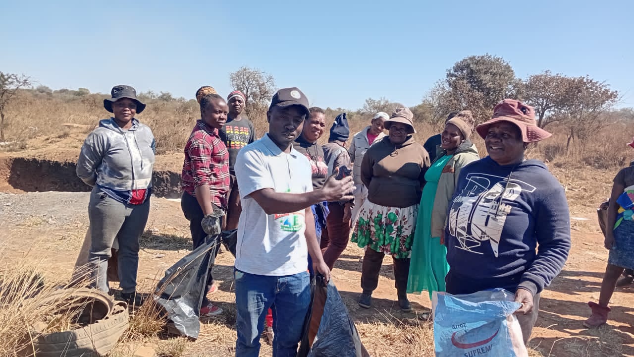 Insiza North vendors turn clean-up campaign into twice-weekly drive